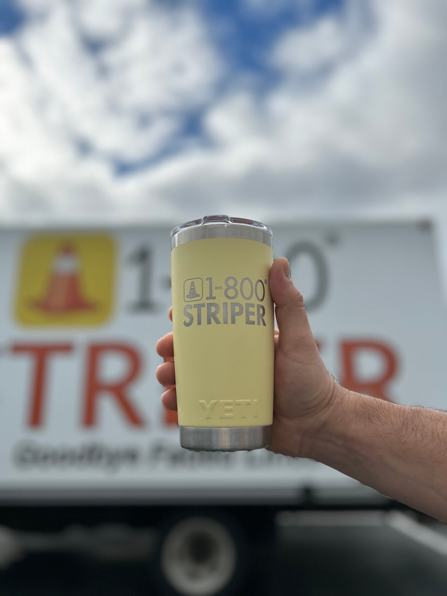 Yeti Tumbler (2 color options)